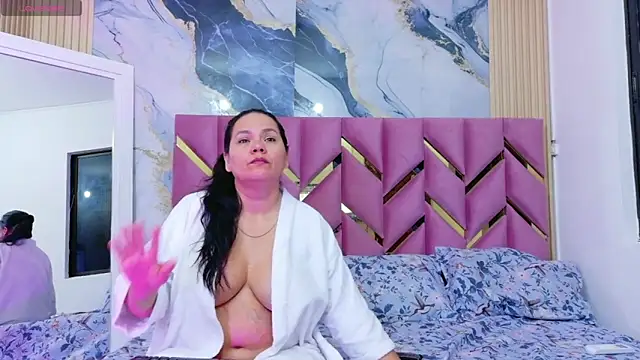 kinkymaturee webcam