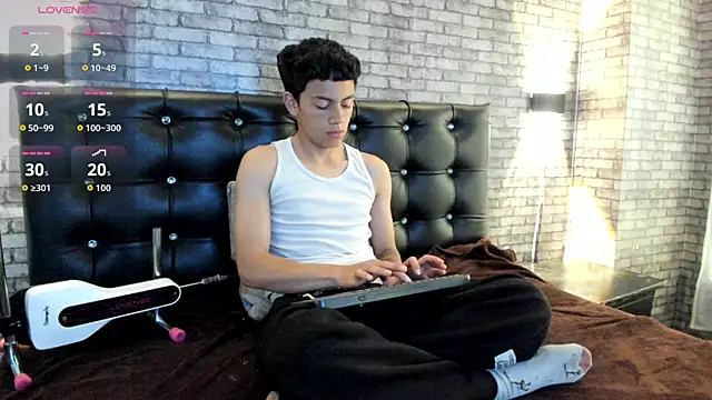 Mike_red webcam