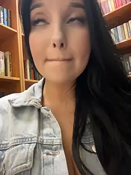 Tisha_Busty webcam