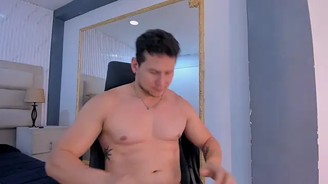 Izui_Pierce webcam
