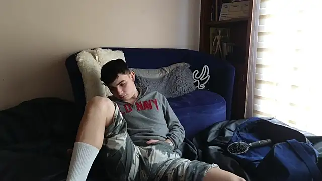 lukeboyce33 - Lukeboyce33's free webcam - UK Sex Cams