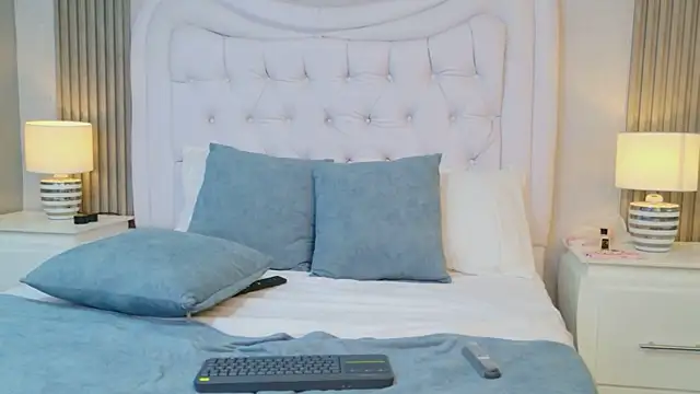 SabrinaBluee webcam