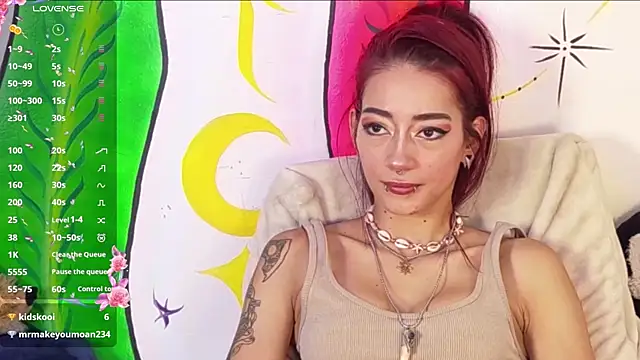 zorravioletta1 live cam on StripChat