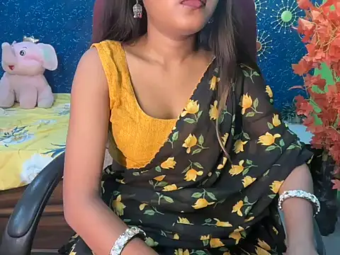 Naughty_Niharikaa