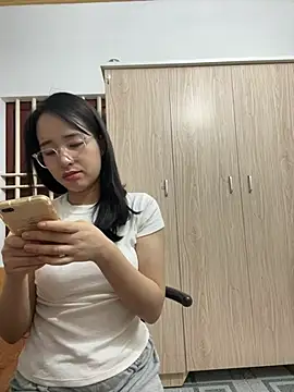 Babybooo01_ live cam on StripChat