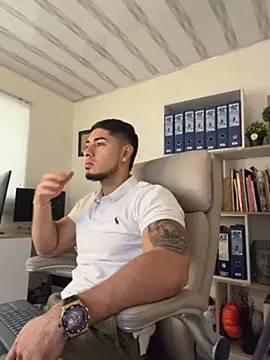 Dimitri_Colleman live cam on StripChat