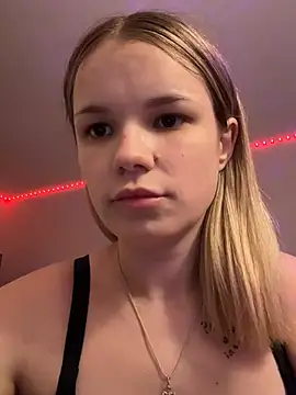 KimEvanss webcam