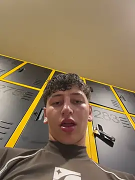 ARON_LUXX