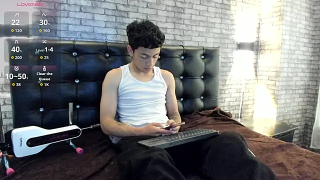 Mike_red webcam