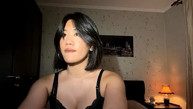 LesleyBobola webcam