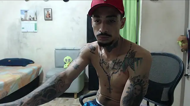 emiliano_hottt webcam