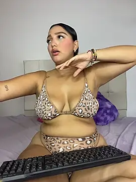 Mia_em webcam