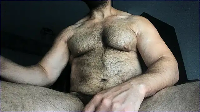 Hugealphabeast live cam on StripChat