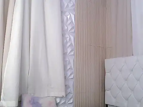 twerkitlike_twinkle webcam