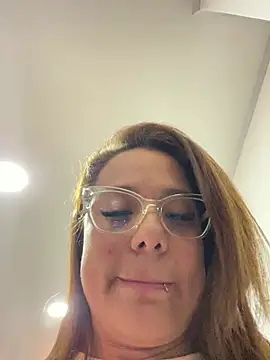 Pretty__Milf webcam
