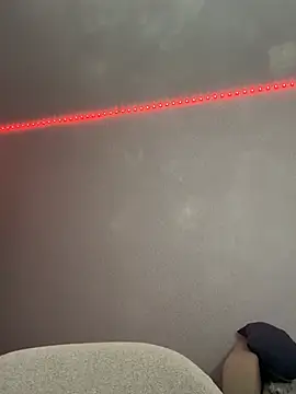 KimEvanss webcam