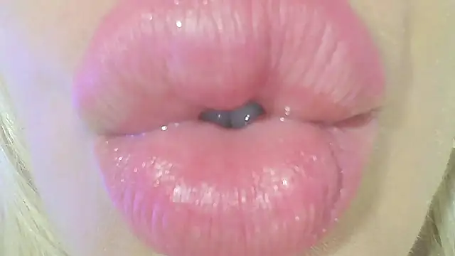 karol_stom webcam