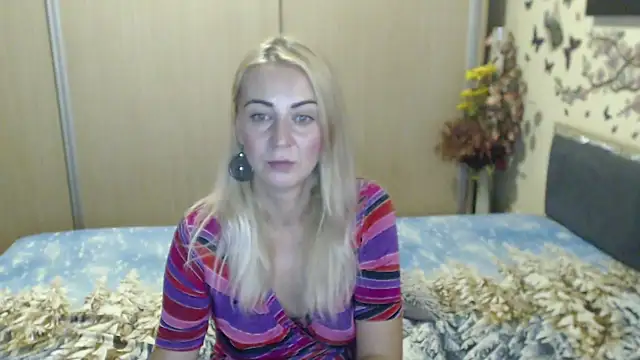 MirabelaSweet webcam