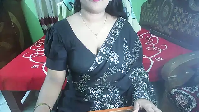 BengaliQueenStar webcam