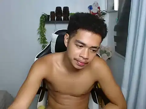 curlyasian_njxx (M twink) - jerking