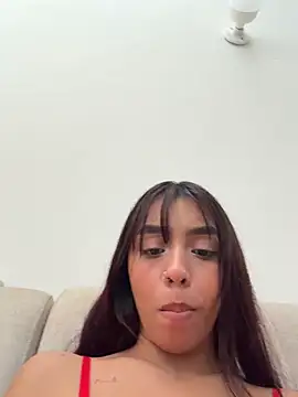 lanna_brunette webcam