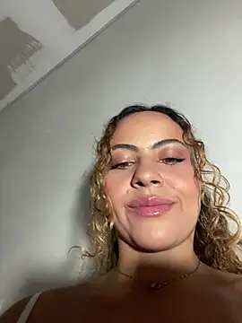 Chloe_Leaozinho webcam