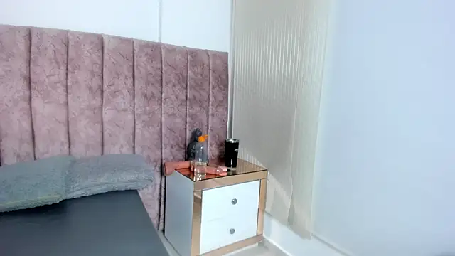 Dahlia_rossee webcam