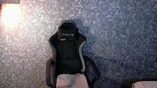 AlexiaWonder webcam
