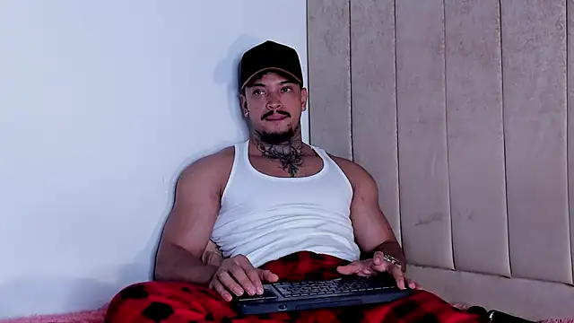 Stiven_collins live cam on StripChat