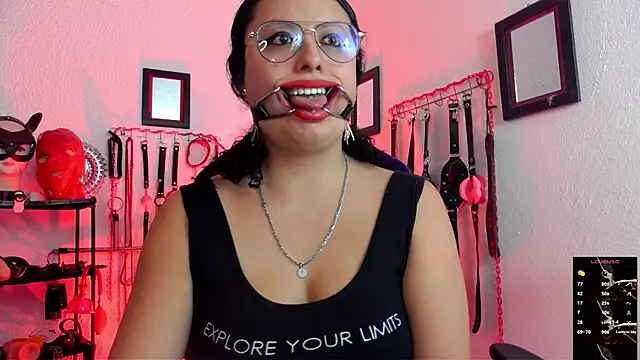 Fetishdoll_BDSM live cam on StripChat
