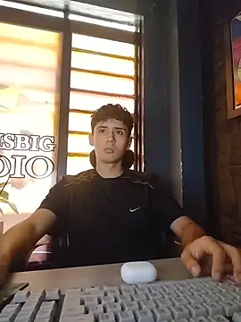 SrJacobs live cam on StripChat