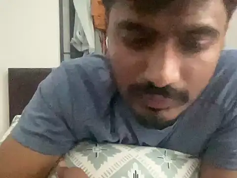 NAVIN0001 live cam on StripChat