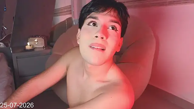 xoxoevy live cam on StripChat