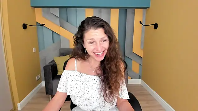 EllaLong live cam on StripChat
