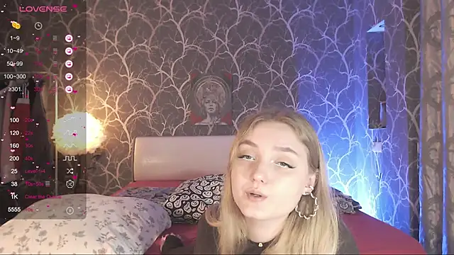 MiaMiaMeow webcam