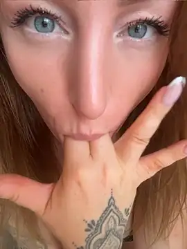 ChristinaSiemone Live Web Cam Show