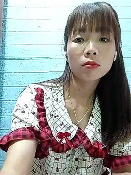 AmyLinee01 live cam on StripChat