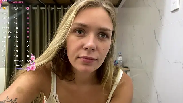 One_On_Mllion webcam
