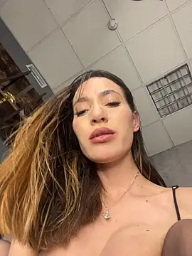 iamnobodyxxx - chica cam en stripchat, habla español