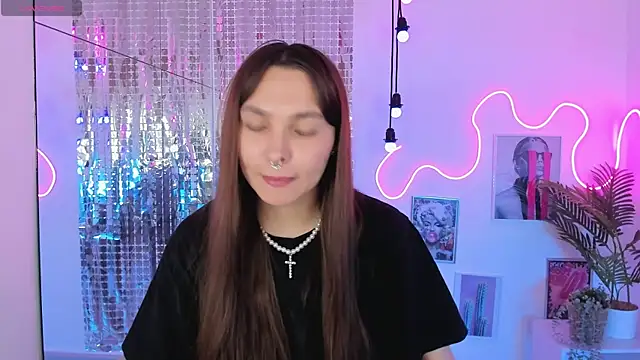ChloeSunny webcam