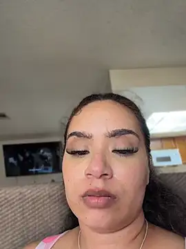 CarmelaAnthony Live Webcam on Stripchat