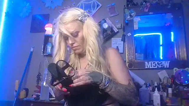 marilyn420 webcam