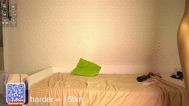 cream_fucks webcam