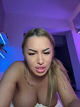 KirstieVegas webcam