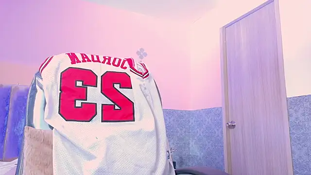 Nascary_Fox webcam