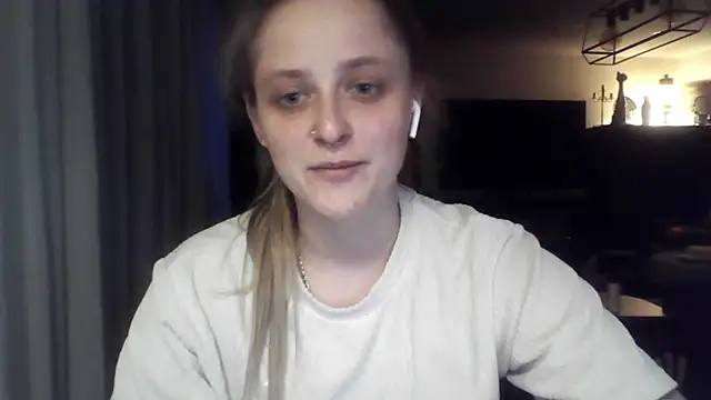 leawetgirl - LeaWetGirl's free webcam - UK Sex Cams