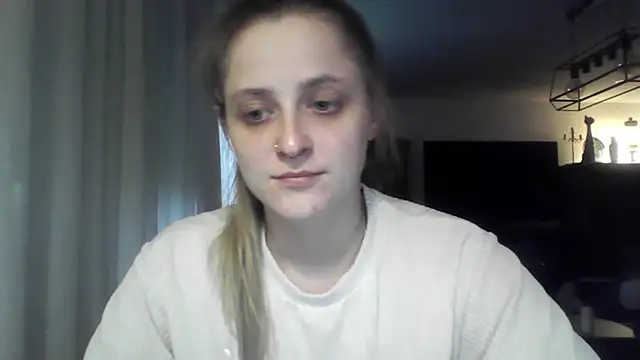 LeaWetGirl webcam
