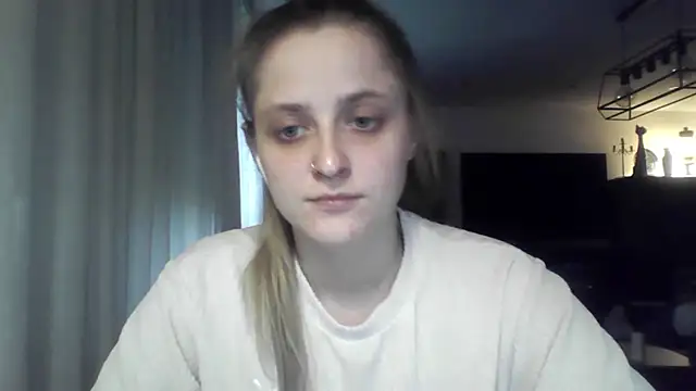 LeaWetGirl webcam