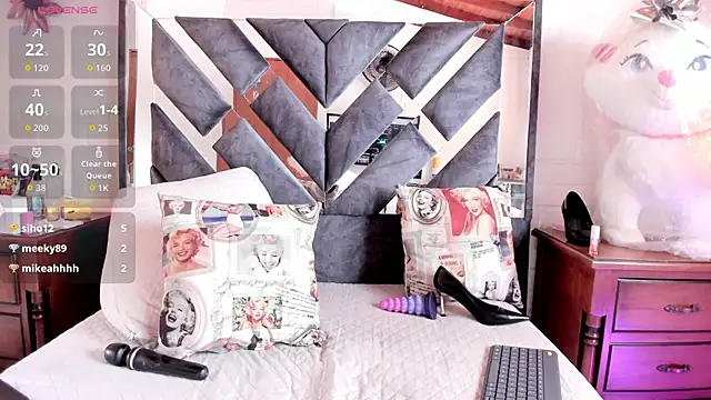 annie_vega17_ webcam