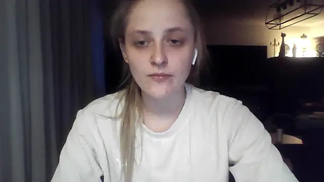LeaWetGirl webcam